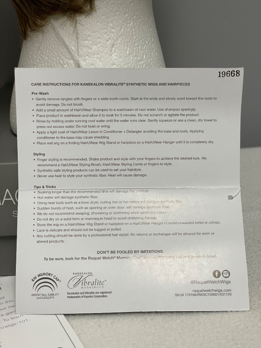 Rachel Welch Wig, Winner, Buttered Toast, Average, New with Tags - Picture 6 of 9